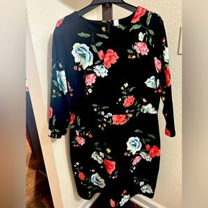 New with Tags!!!! Ladies Old Navy Floral Dress.